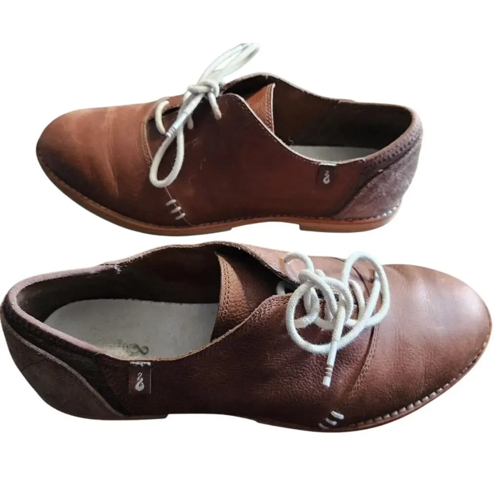 Ahnu Emery Oxford Leather & Suede Preppy Size 8